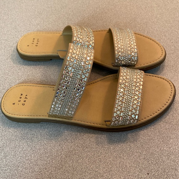 A new day - Kershaw embellished sandals. Size 7.5 - Picture 1 of 5